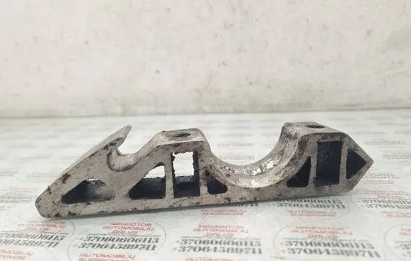 Volkswagen Touareg I Sway bar bush bracket, front 7L0411063B