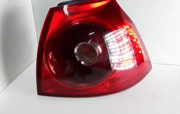 Volkswagen Golf V Rear/tail lights 1K6945096E