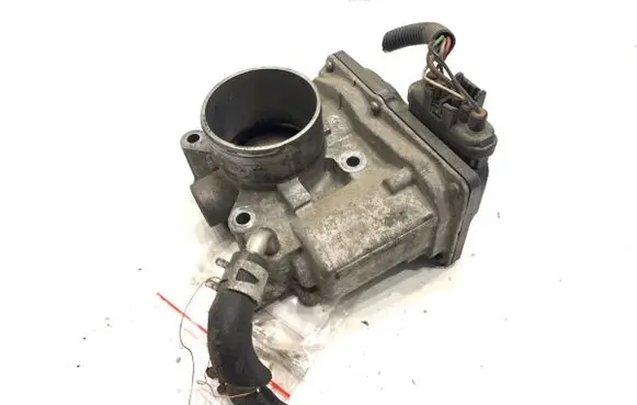 Toyota Corolla E120 E130 Engine shut-off valve 220300D020