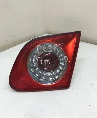 Volkswagen PASSAT B6 Tailgate rear/tail lights