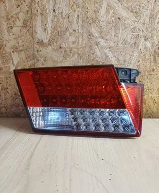 Tailgate rear/tail lights