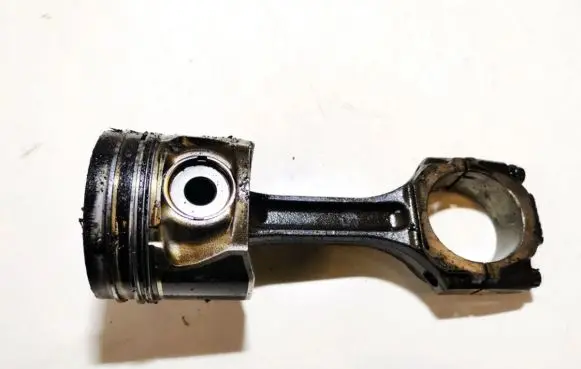 Hyundai Elantra Piston with connecting rod b11ad