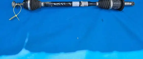 BMW X2 F39 Rear driveshaft 8679838 33208679838
