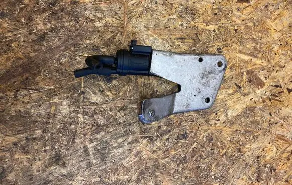 Mercedes-Benz S W220 Valve vacuum 0025401497