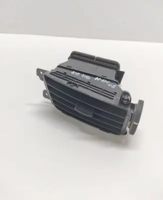 Hyundai H-1, Starex, Satellite Dash center air vent grill 4H97410000 U05A3648