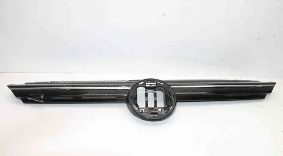 Volkswagen Golf VIII Quarter panel pressure vent 5H0853655E
