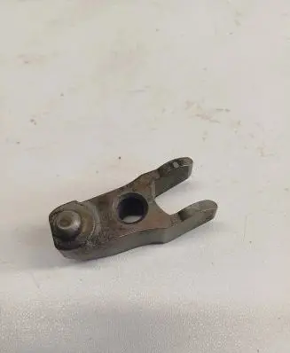 Volkswagen PASSAT B5 Fuel Injector clamp holder