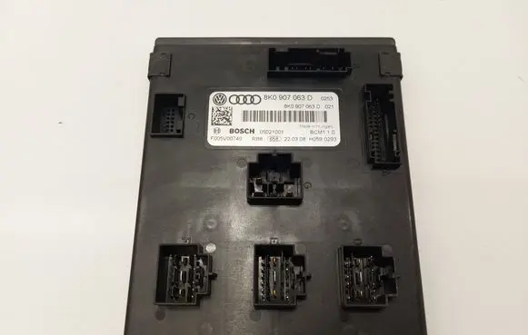 Audi A4 S4 B8 8K Comfort/convenience module 8K0907063D