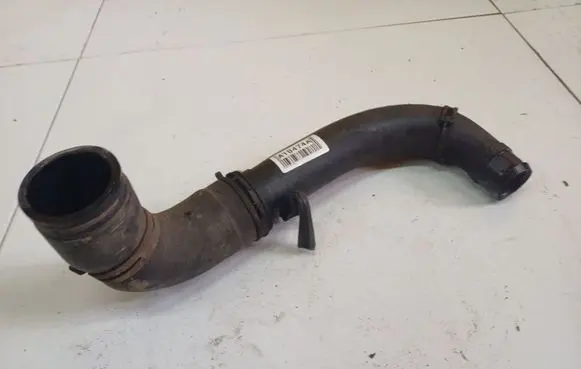 Intercooler hose/pipe