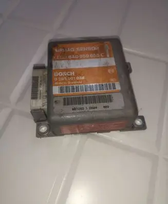 Audi A4 S4 B5 8D Airbag control unit/module 8A0959655C 0285001038