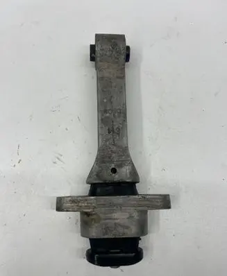 Hyundai Santa Fe Gearbox mount 219552S000