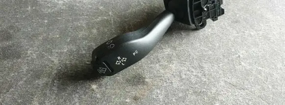 BMW 5 E39 Indicator stalk 8363668m