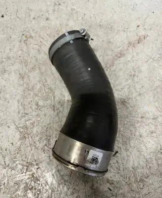 Volvo XC60 Intercooler hose/pipe P32222270 46847234 32222270