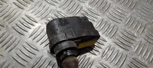 Opel Frontera A Headlight level adjustment motor 0307851328
