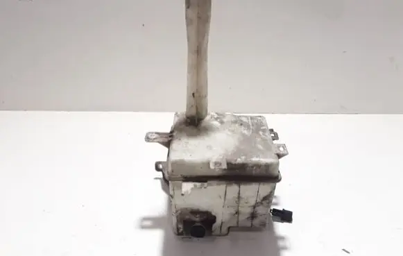 KIA Carens II Windshield washer fluid reservoir/tank 986101D000 986101D100