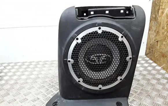 Mitsubishi Outlander Subwoofer speaker 8720a012