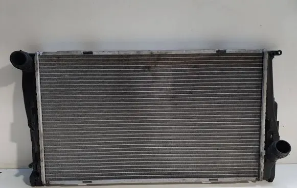 BMW 3 E92 E93 Coolant radiator 203111640