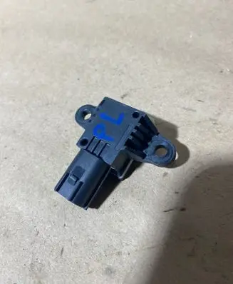 Ford Turneo Courier Airbag deployment crash/impact sensor DG1314C676AA 04142014 0F8C9A2F