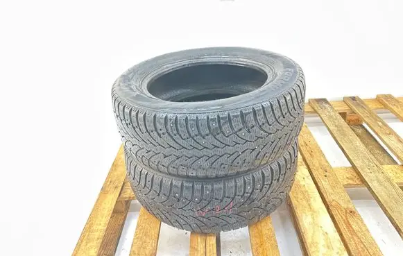 Audi A6 S6 C6 4F R16 winter/snow tires with studs 