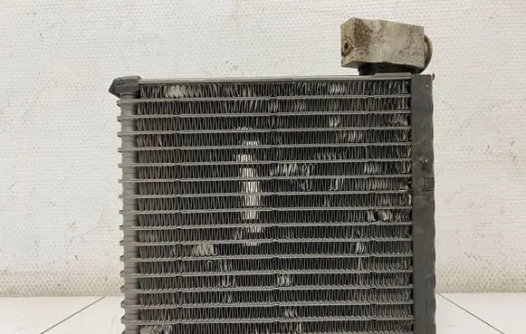 Air conditioning (A/C) radiator (interior)