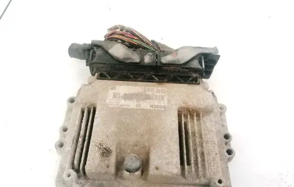 Opel Zafira B Engine control unit/module 55198922 0281012549