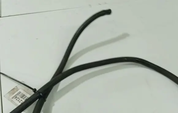 Volvo S60 Engine coolant pipe/hose 