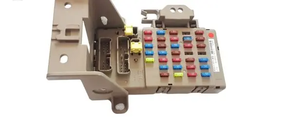 Subaru XV Fuse module 82201FJ200