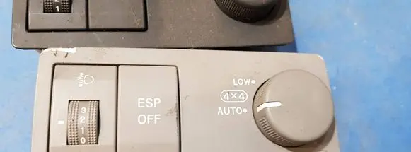 KIA Sorento Differential lock switch 