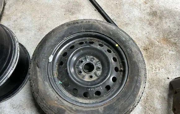 Dacia Duster R16 spare wheel 