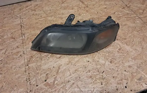 Mitsubishi Space Star Headlight/headlamp 15626300