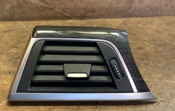 BMW 3 F30 F35 F31 Dashboard air vent grill cover trim 9218549