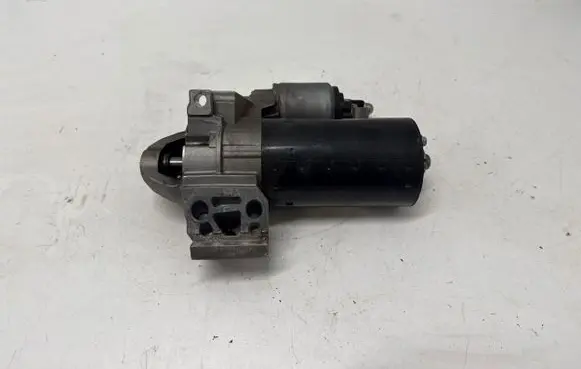 BMW 7 G11 G12 Starter motor 858989102