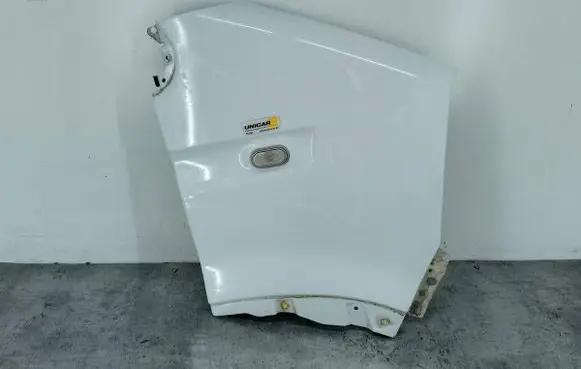 Renault Master II Fender 0389