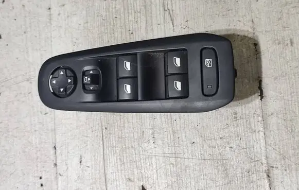 Peugeot 308 Electric window control switch 98319761ZD