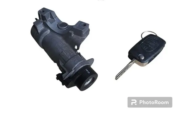 Audi A4 S4 B6 8E 8H Ignition lock 4B0905851C