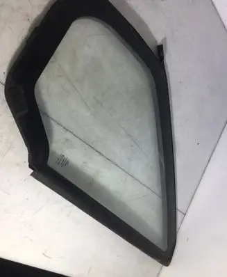 Ford Transit Front vent window/glass (coupe) 43R00003