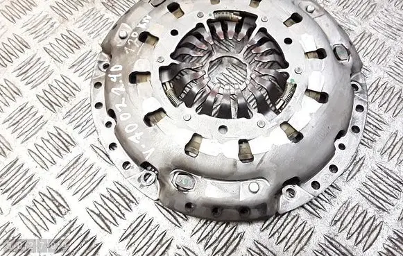 Volvo V70 Pressure plate 124020910