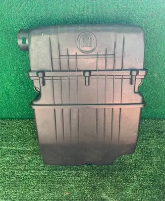 Air filter box