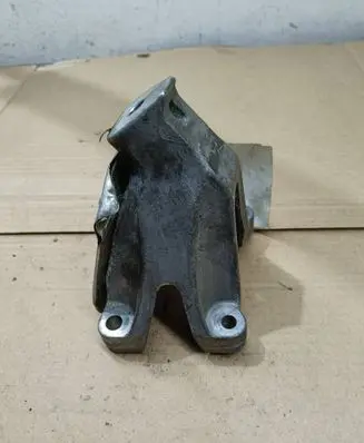 Audi A4 S4 B8 8K Engine mounting bracket 8K0199307BJ 8K0199387