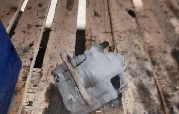 Audi A4 S4 B7 8E 8H Rear brake caliper