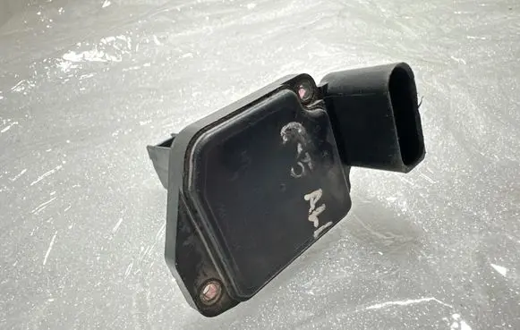Audi A6 S6 C5 4B Mass air flow meter HTCAFH70250