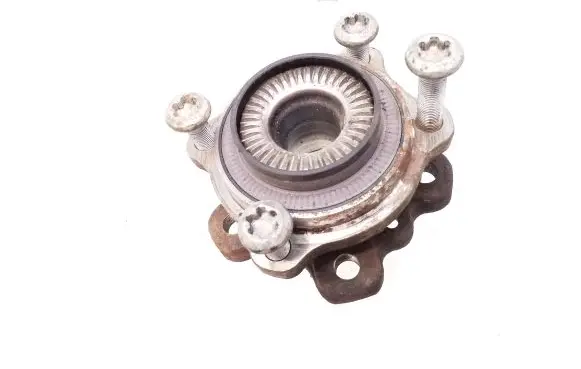 BMW X3 G01 Rear wheel hub 6869788 6861140