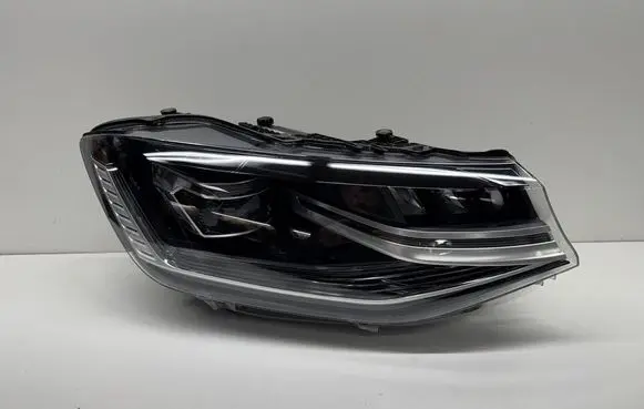 Volkswagen Caddy Headlight/headlamp 2K8941774M