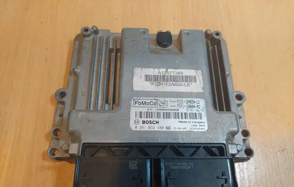 Ford Focus Engine control unit/module ECU 0281032480 F1D1-12A650-LD F1F1-12B684-AD