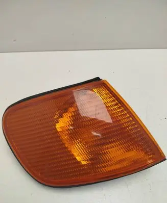 Audi A6 S6 C5 4B Front indicator light 185001B