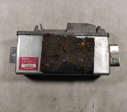 Volkswagen Transporter - Caravelle T4 ABS control unit/module 701907379A 0265100071