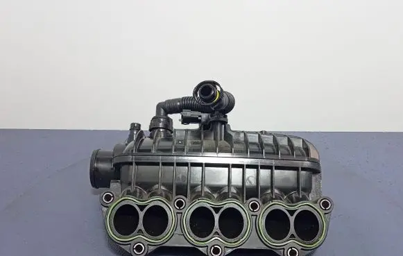 Ford Ecosport Intake manifold CM5G-9424-GA