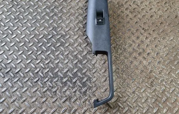 Ford Mustang VI Electric window control switch FR3B14528A