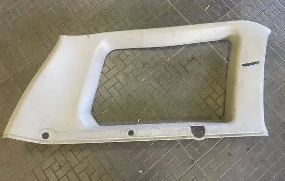 Mitsubishi Pajero Sport I Other trunk/boot trim element Mr227525