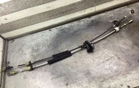 Opel Zafira C Gear shift cable linkage 